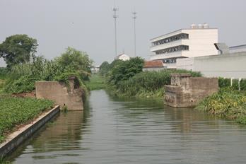 说明: 苏嘉铁路桥墩